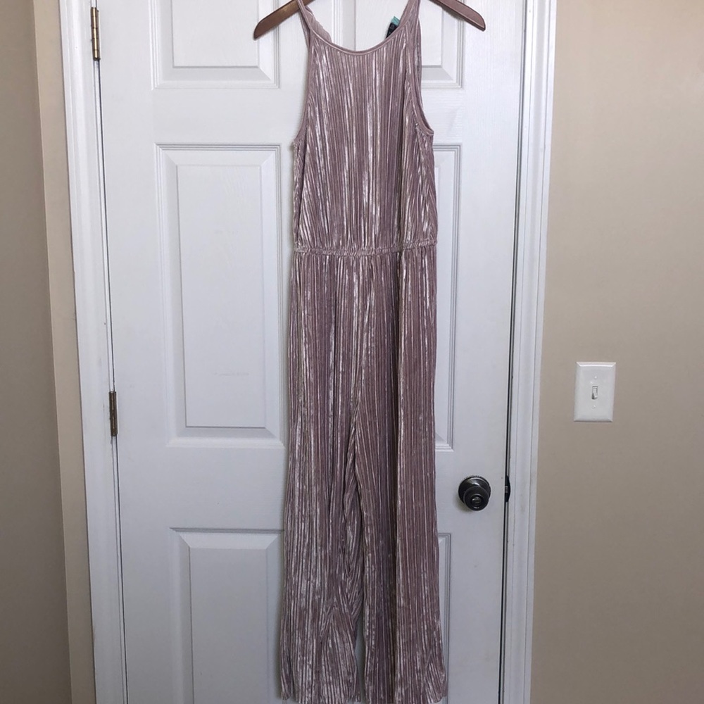 KARLIE VELVET ROMPER